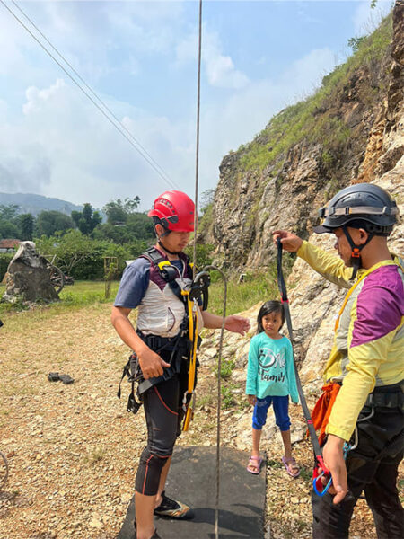 Galeri Sangkuriang Outdoor Services (2)